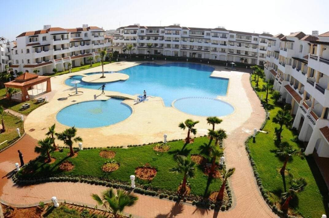 Bel Appartement Estival 2 Chambres A Garden Beach Sidi Rahal  Luaran gambar